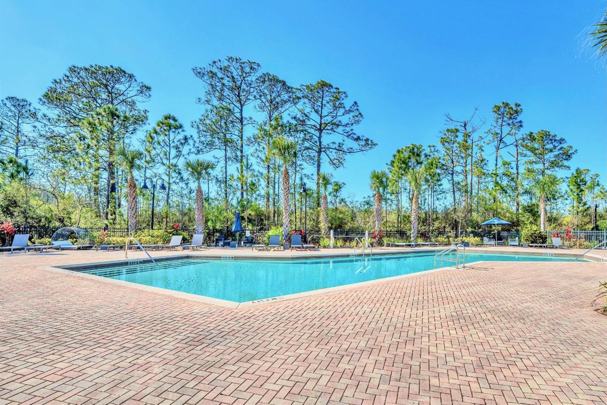 Bright & Modern 2Br Condo With Pool & Hot Tub, Near Disney! Orlando Exterior photo