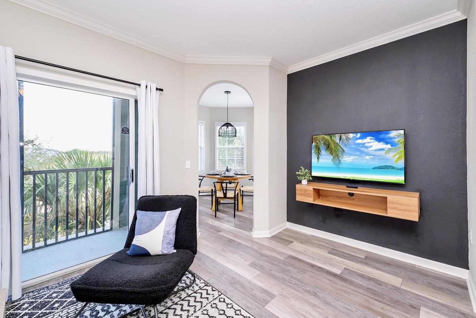 Bright & Modern 2Br Condo With Pool & Hot Tub, Near Disney! Orlando Exterior photo