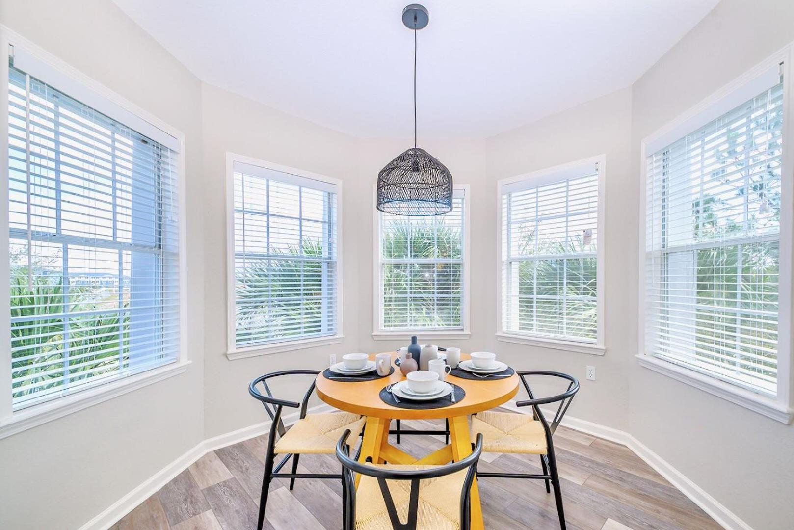 Bright & Modern 2Br Condo With Pool & Hot Tub, Near Disney! Orlando Exterior photo